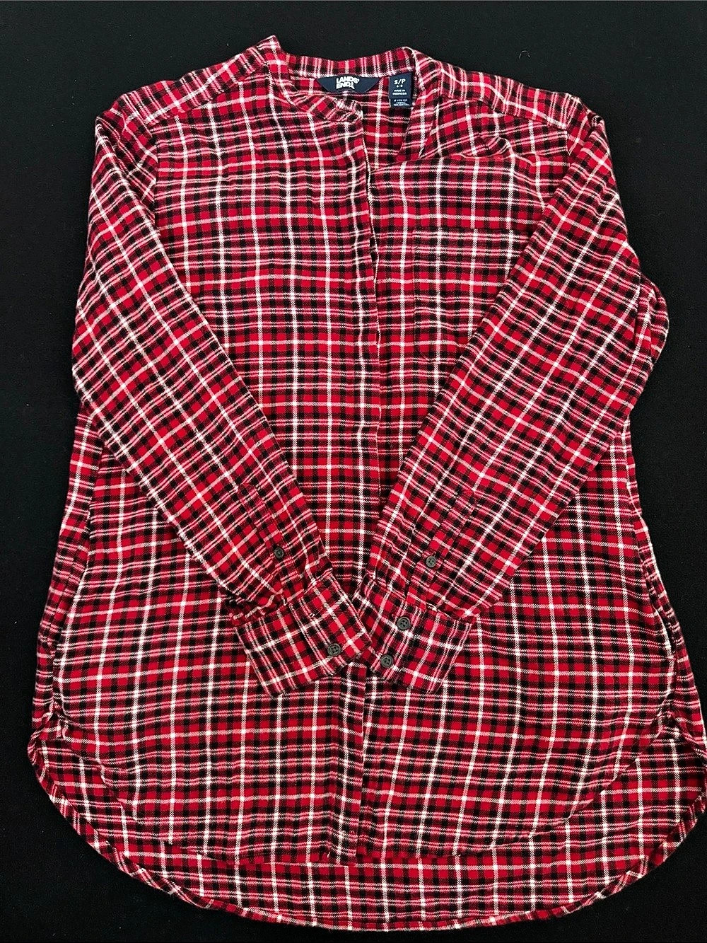 Lands' End Plaid Button Down Shirt with pockets Red & Black Small